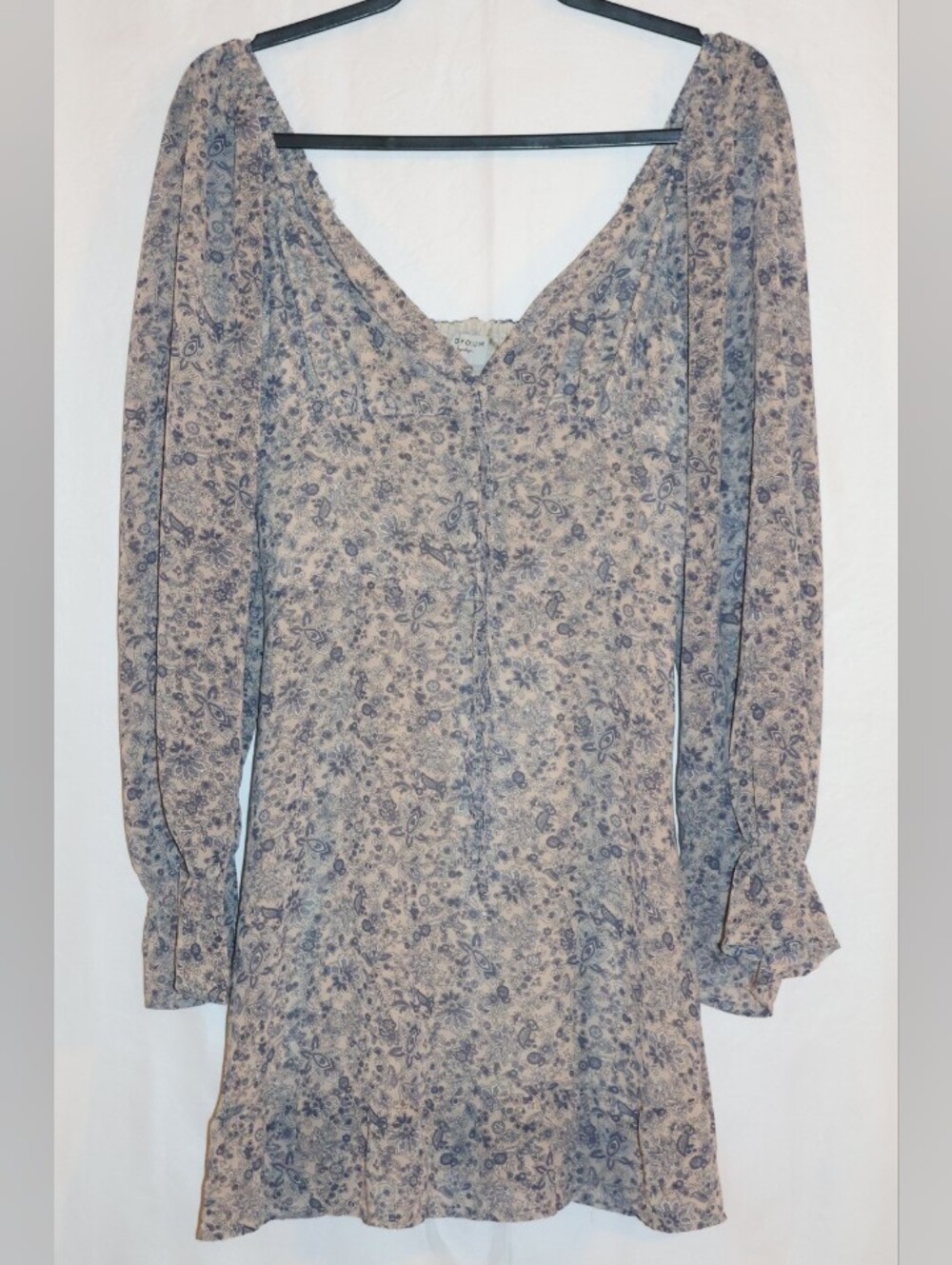Dress Forum Blue & Cream Floral Long-Sleeve Mini Dress.